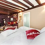 Luxury Orh Villa