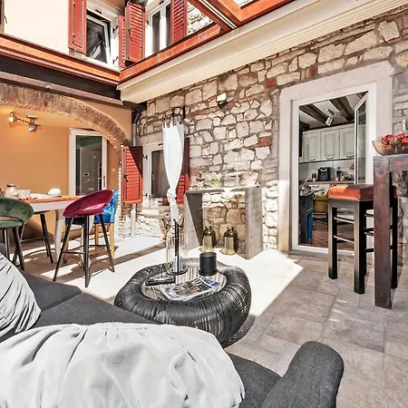 Luxury Orh Villa