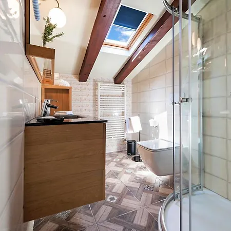 Luxury Orh فندق مبيت وإفطار روفينج