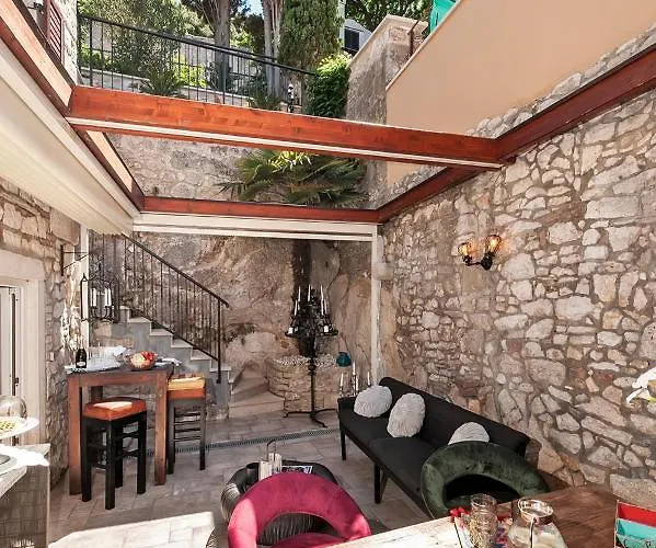 Nocleg ze śniadaniem Luxury Orh 4*