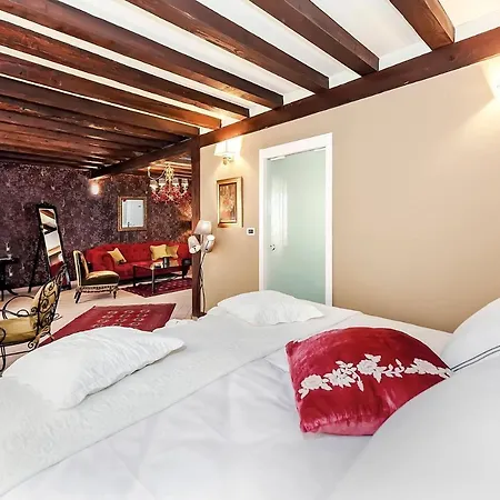 Luxury Orh Villa